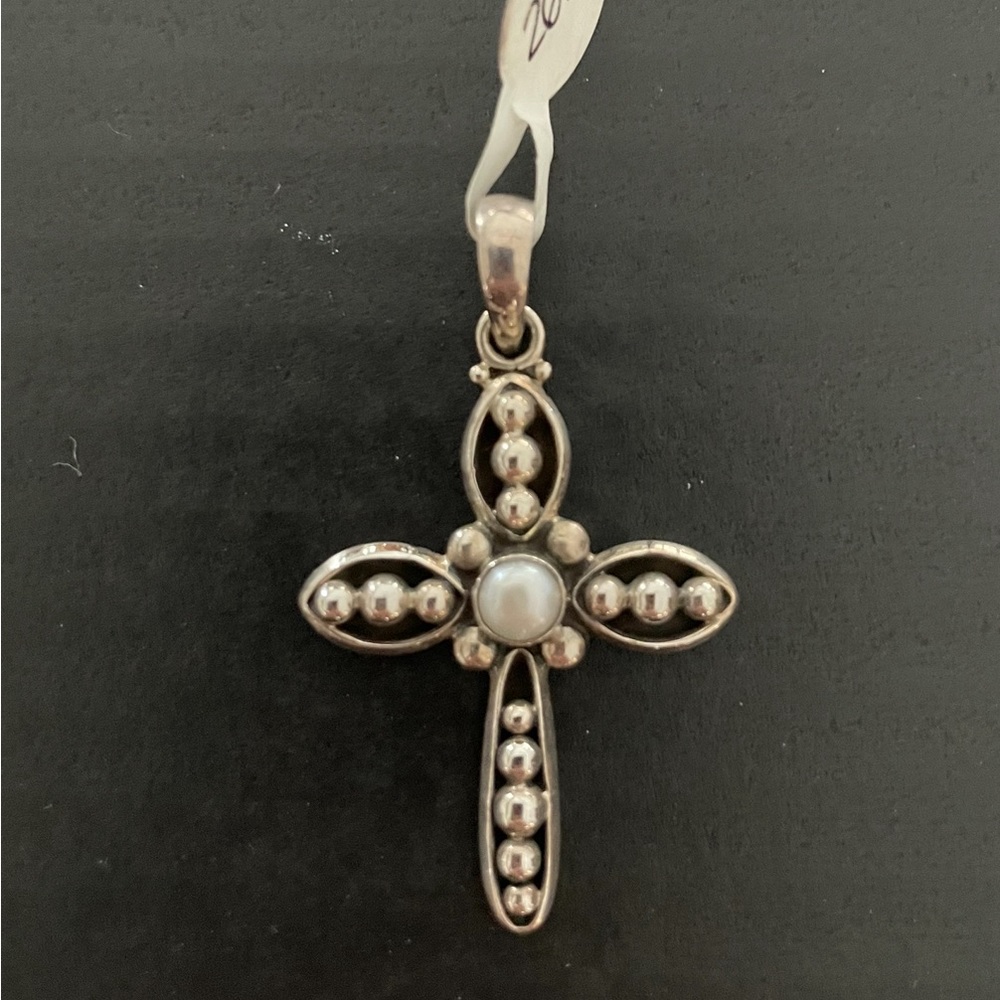 Freshwater Pearl cross set in sterling silver
